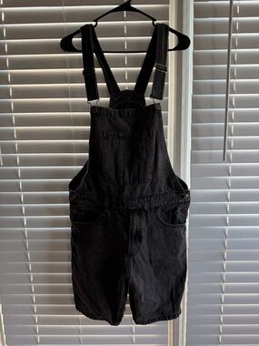 Forever 21 Men’s Washed Black Denim Overalls! Size Medium